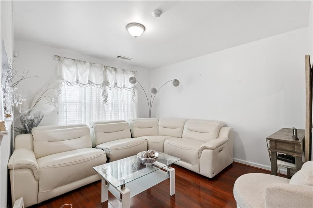 3 bedroom, 2 bathroom, 1,442 sq ft townhouse for sale at 3165 Genesis Way, Alpharetta, GA 30004 — photo 4
