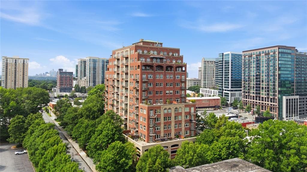 1 bedroom, 1 bathroom, 1,014 sq ft condominium sold at 3180 NE Mathieson Drive 704, Atlanta, GA 30305