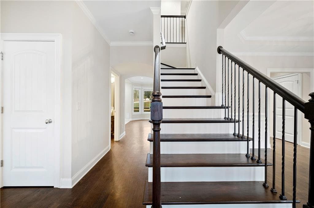 6 bedroom, 5 bathroom, 3,205 sq ft single family residence for sale at 3349 Alexis Court, Marietta, GA 30066 — photo 5