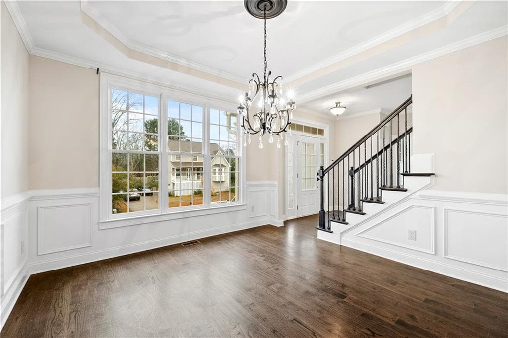 6 bedroom, 5 bathroom, 3,205 sq ft single family residence for sale at 3349 Alexis Court, Marietta, GA 30066 — photo 4