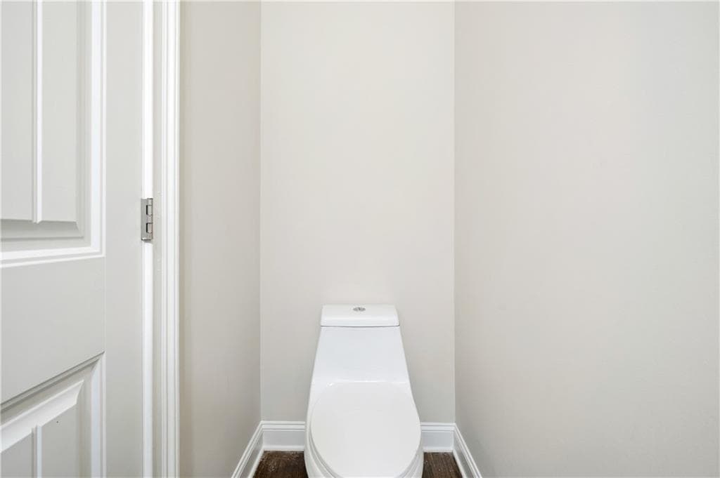 6 bedroom, 5 bathroom, 3,205 sq ft single family residence for sale at 3349 Alexis Court, Marietta, GA 30066 — photo 9