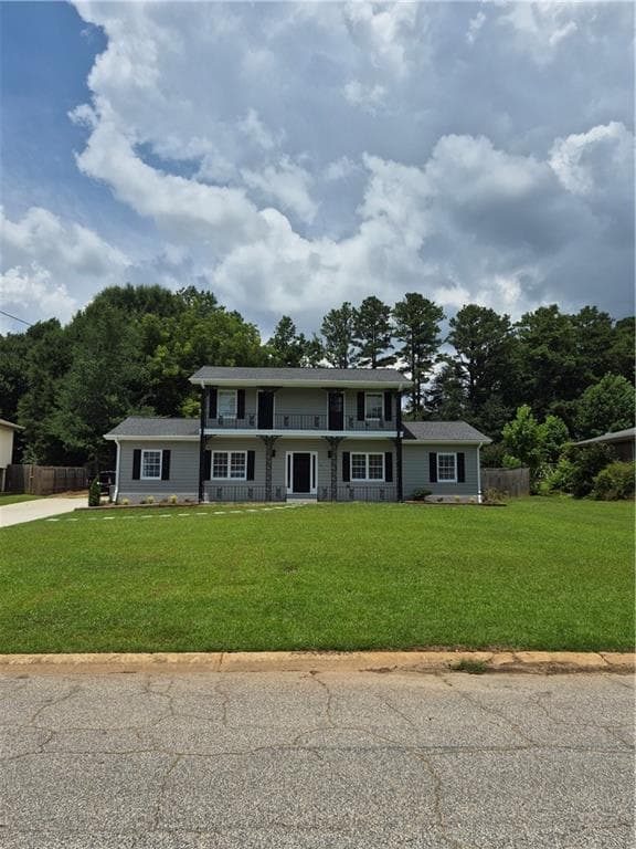 3 bedroom, 3 bathroom, 1,750 sq ft single family residence for sale at 4580 Lindsey Drive, Powder Springs, GA 30127 — photo 2