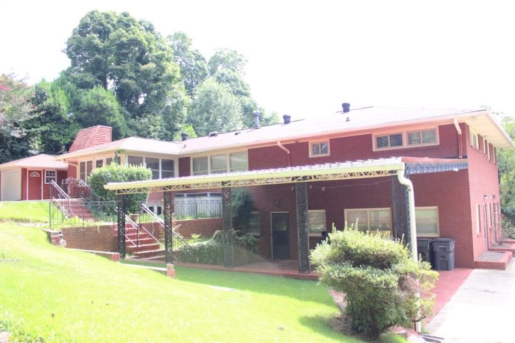 5 bedroom, 3 bathroom, 4,400 sq ft single family residence for rent at 3872 ORCHARD Road, Smyrna, GA 30080 for $3,850 a month — photo 2