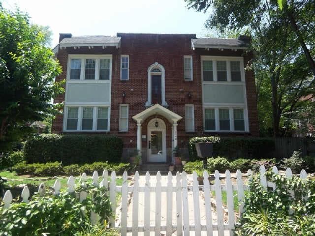 1 bedroom, 1 bathroom, 624 sq ft condominium for rent at 1144 Blue Ridge Avenue 7, Atlanta, GA 30306 for $1,595 a month — photo 1 of 12