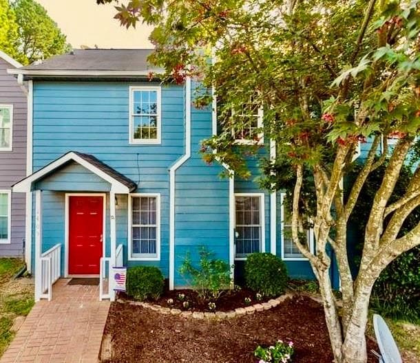 2 bedroom, 3 bathroom, 1,120 sq ft townhouse for rent at 1405 Kennesaw Trace, Kennesaw, GA 30144 for $1,800 a month — photo 1 of 28