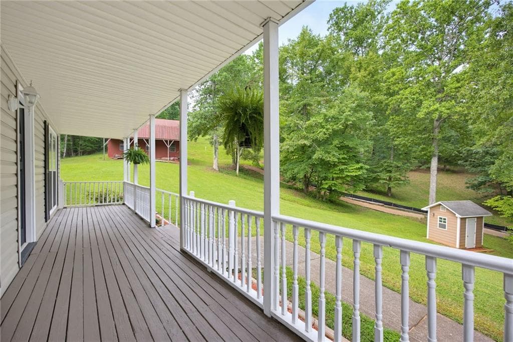 3 bedroom, 3 bathroom, 2,339 sq ft single family residence for sale at 203 Wheeler Lake Path, Dallas, GA 30157 — photo 5