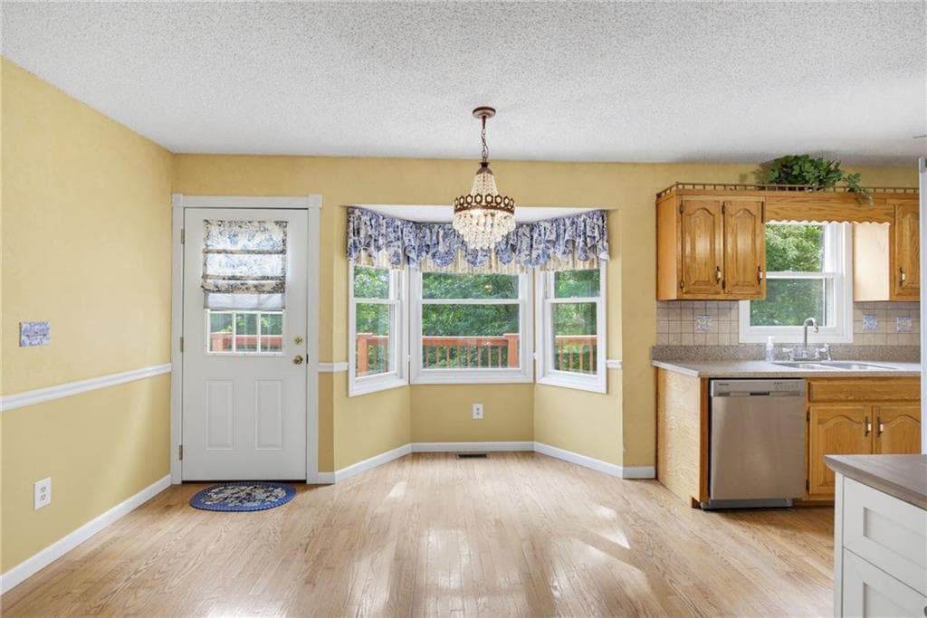 3 bedroom, 3 bathroom, 2,339 sq ft single family residence for sale at 203 Wheeler Lake Path, Dallas, GA 30157 — photo 10