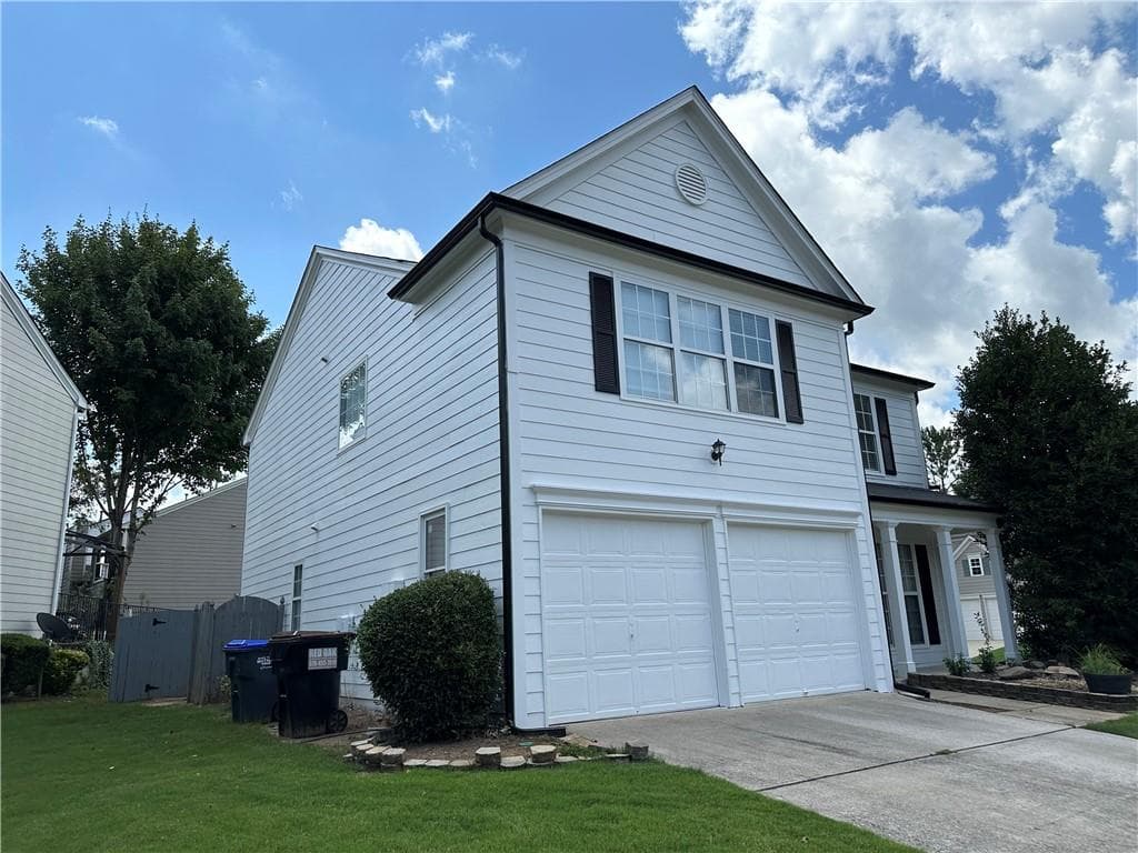 3 bedroom, 3 bathroom, 1,701 sq ft single family residence for rent at 4306 Shillham Court, Cumming, GA 30040 for $2,200 a month — photo 2