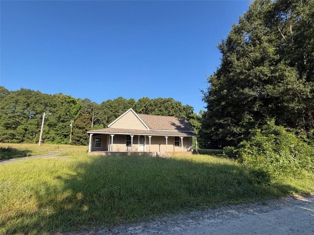 2 bedroom, 2 bathroom, 1,110 sq ft single family residence under contract at 171 Kelley Road, Brooks, GA 30205 — photo 4