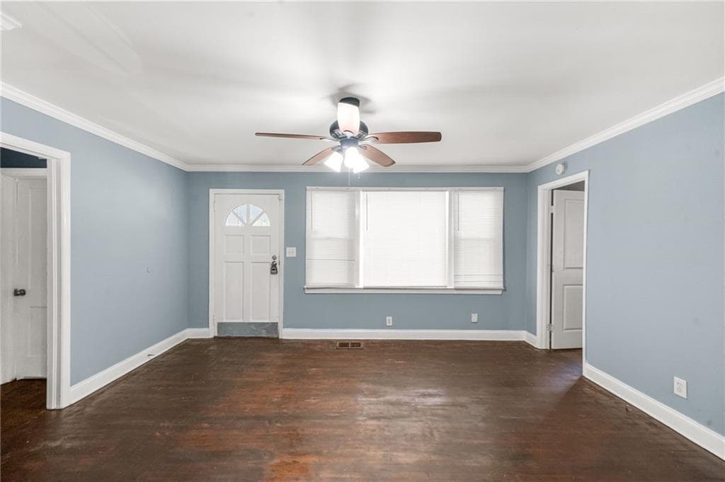 3 bedroom, 2 bathroom, 1,034 sq ft single family residence for sale at 360 Betsy Avenue, Atlanta, GA 30310 — photo 3