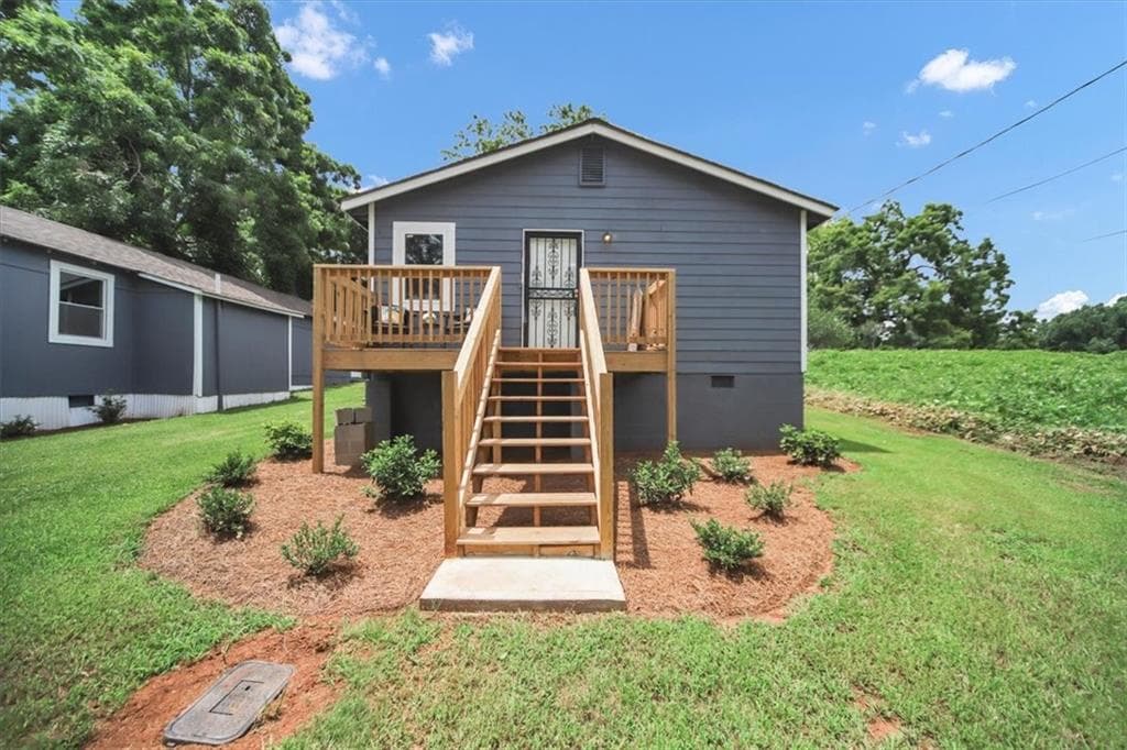 3 bedroom, 2 bathroom, 1,050 sq ft single family residence for sale at 242 Jackson Street, Barnesville, GA 30204