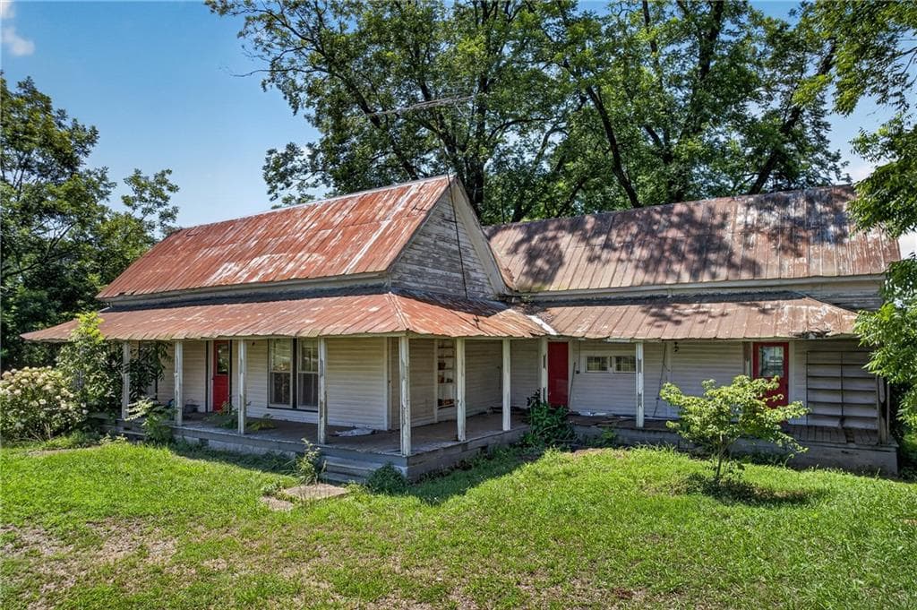 3 bedroom, 2 bathroom, 1,852 sq ft single family residence for sale at 14155 HWY 106, Carnesville, GA 30521 — photo 8