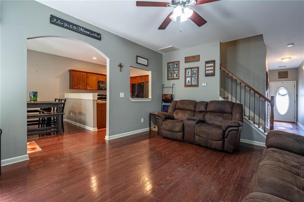 3 bedroom, 3 bathroom, 1,708 sq ft single family residence under contract at 115 Bethany Manor Drive, Ball Ground, GA 30107 — photo 5