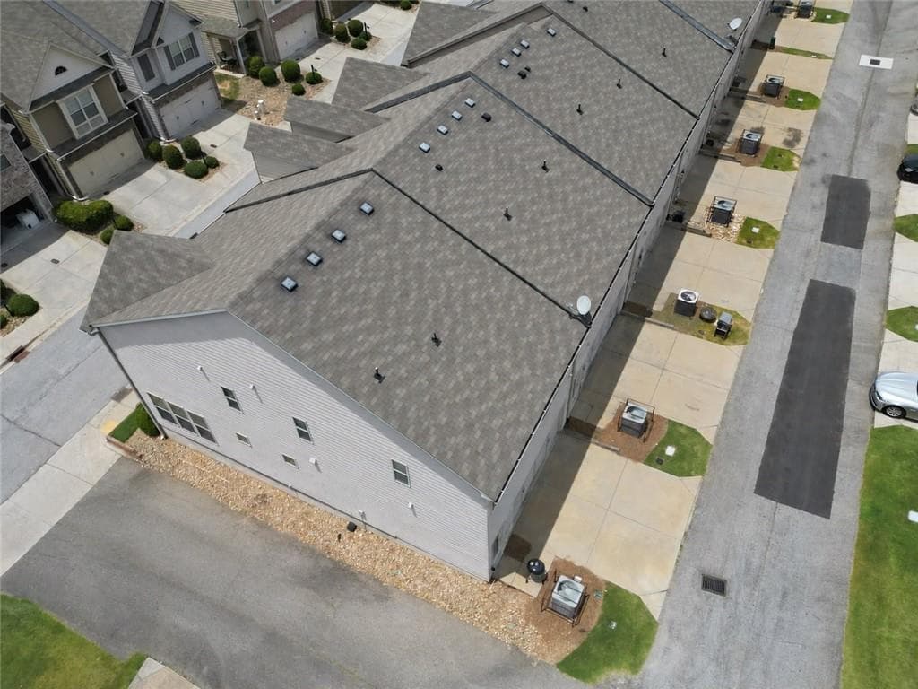 3 bedroom, 3 bathroom, 1,744 sq ft townhouse for sale at 5740 Radford Loop, Fairburn, GA 30213 — photo 4