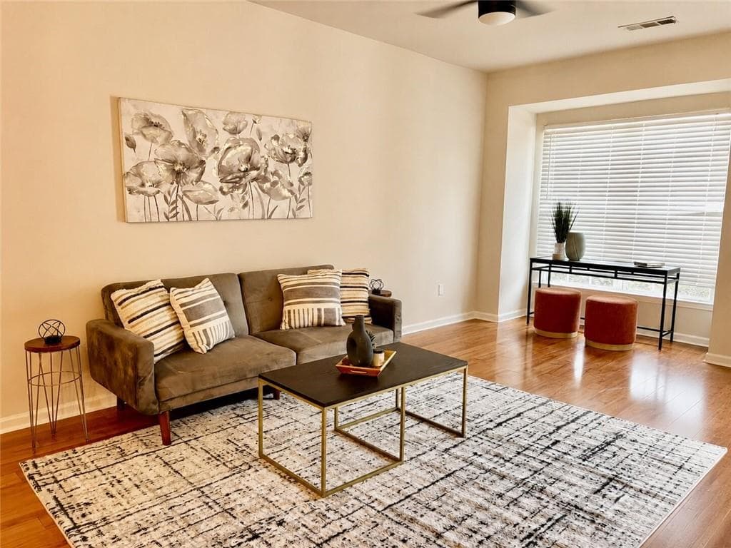 2 bedroom, 3 bathroom, 1,256 sq ft townhouse for sale at 256 Paden Cove Trail, Lawrenceville, GA 30044 — photo 6
