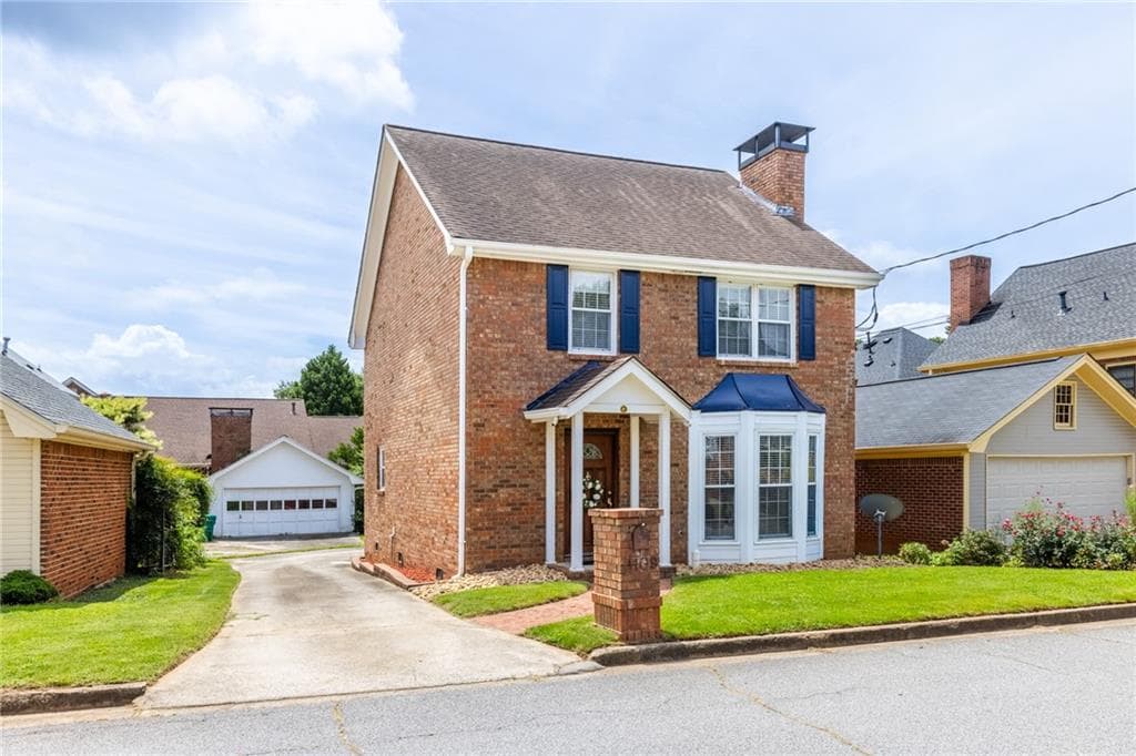 3 bedroom, 3 bathroom, 1,898 sq ft single family residence for sale at 3109 Henderson Walk, Atlanta, GA 30340 — photo 2
