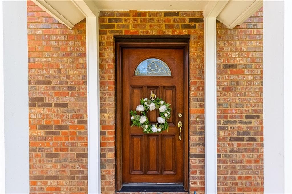3 bedroom, 3 bathroom, 1,898 sq ft single family residence for sale at 3109 Henderson Walk, Atlanta, GA 30340 — photo 3