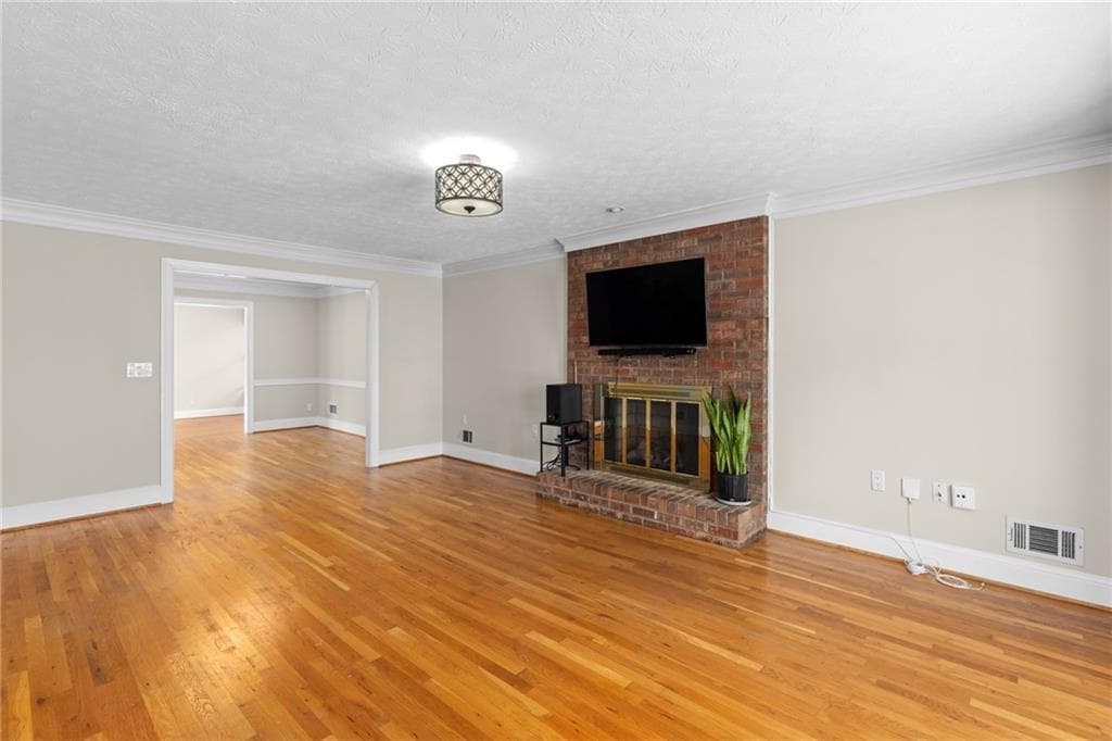 3 bedroom, 3 bathroom, 1,898 sq ft single family residence for sale at 3109 Henderson Walk, Atlanta, GA 30340 — photo 6