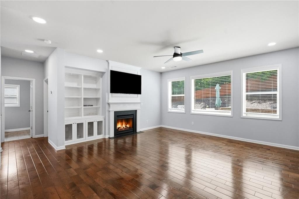 5 bedroom, 3 bathroom, 3,352 sq ft single family residence for sale at 810 Springs Crest Drive, Dallas, GA 30157 — photo 6