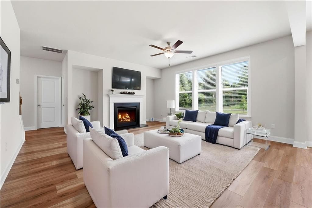 5 bedroom, 4 bathroom, 3,328 sq ft single family residence for sale at 3332 Grace Farm Lane, Buford, GA 30519 — photo 6