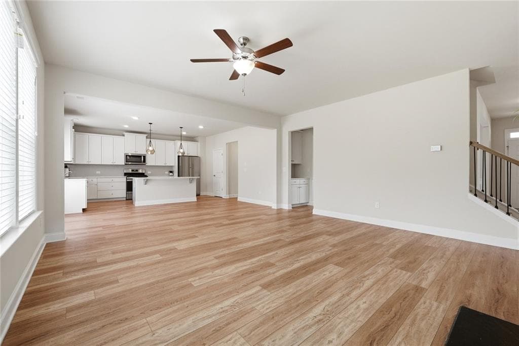 5 bedroom, 4 bathroom, 3,328 sq ft single family residence for sale at 3332 Grace Farm Lane, Buford, GA 30519 — photo 9