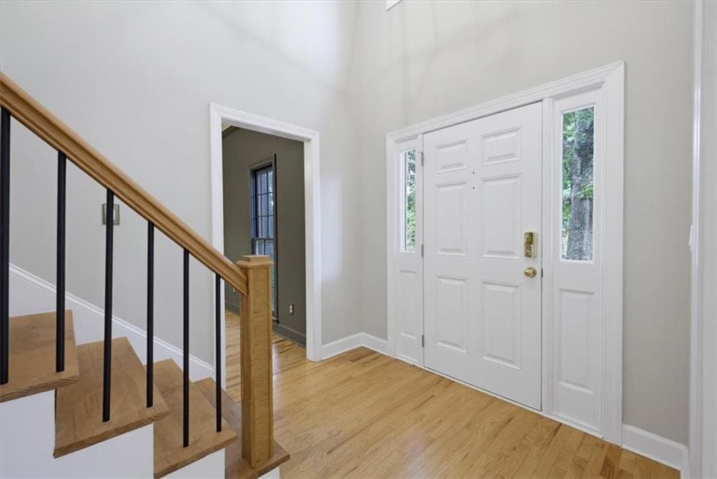 6 bedroom, 3 bathroom, 3,670 sq ft single family residence for sale at 1069 Sunny Field Lane, Lawrenceville, GA 30043 — photo 5