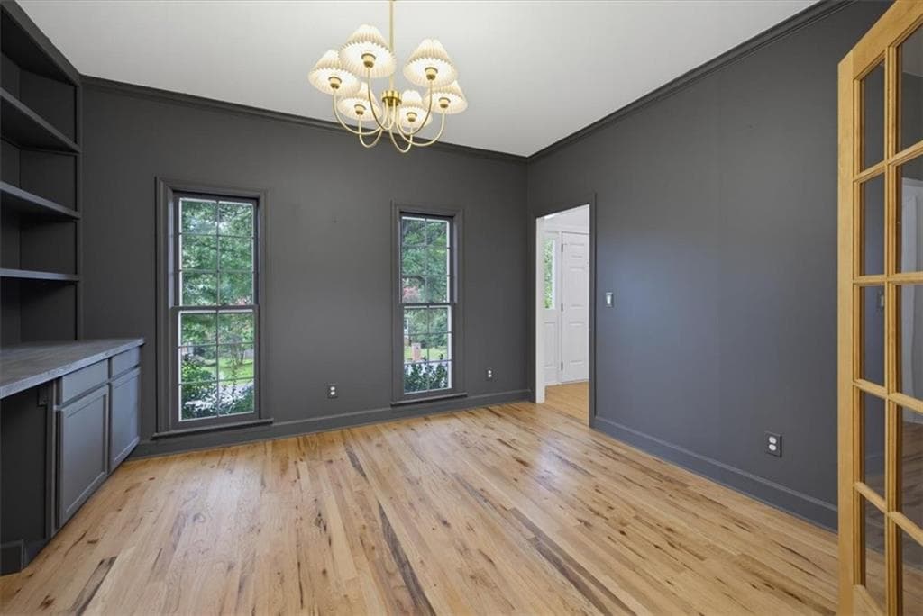 6 bedroom, 3 bathroom, 3,670 sq ft single family residence for sale at 1069 Sunny Field Lane, Lawrenceville, GA 30043 — photo 9