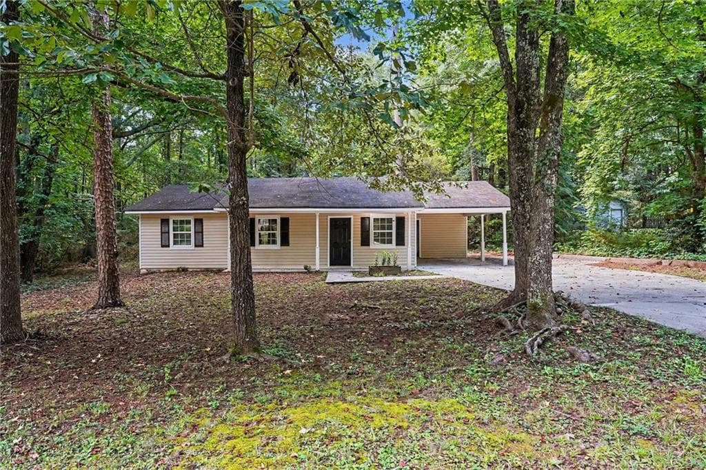 3 bedroom, 2 bathroom, 1,122 sq ft single family residence for sale at 80 Hidden Pines Drive, Covington, GA 30016