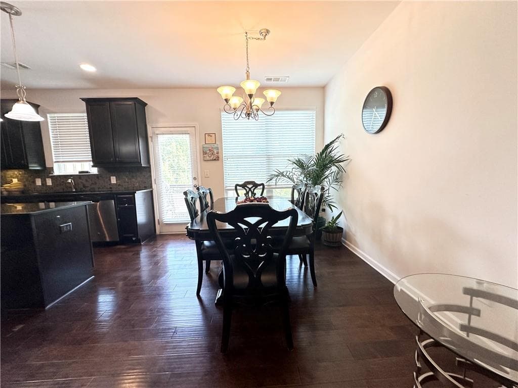 3 bedroom, 3 bathroom, 1,792 sq ft townhouse for sale at 1710 Paxton Drive, Lilburn, GA 30047 — photo 9