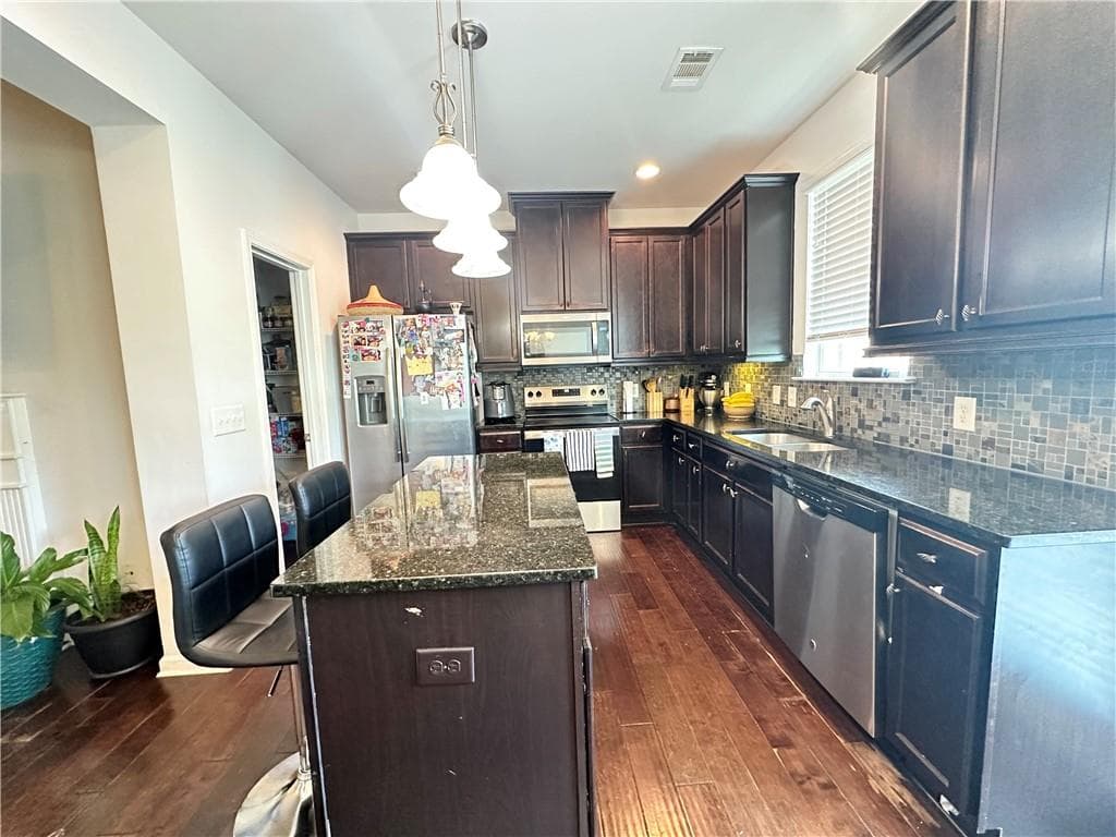 3 bedroom, 3 bathroom, 1,792 sq ft townhouse for sale at 1710 Paxton Drive, Lilburn, GA 30047 — photo 10