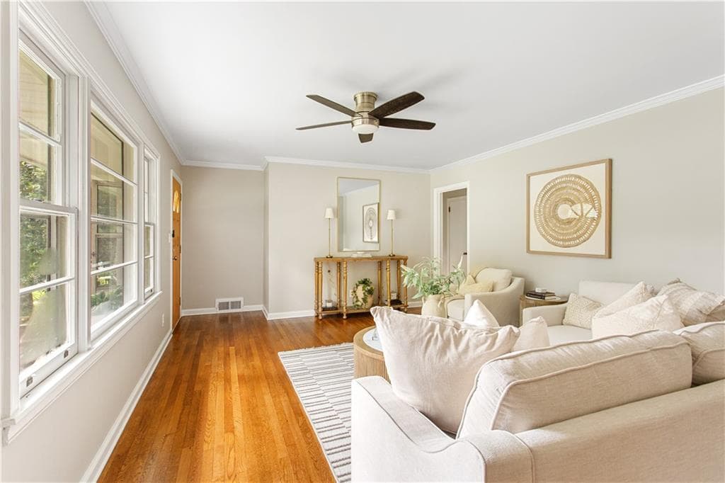 3 bedroom, 2 bathroom, 1,439 sq ft single family residence for sale at 3570 Lee Street, Smyrna, GA 30080 — photo 5