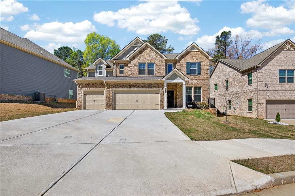 5 bedroom, 3 bathroom, 3,162 sq ft single family residence for sale at 4890 Sultana Way, Atlanta, GA 30331 — photo 2