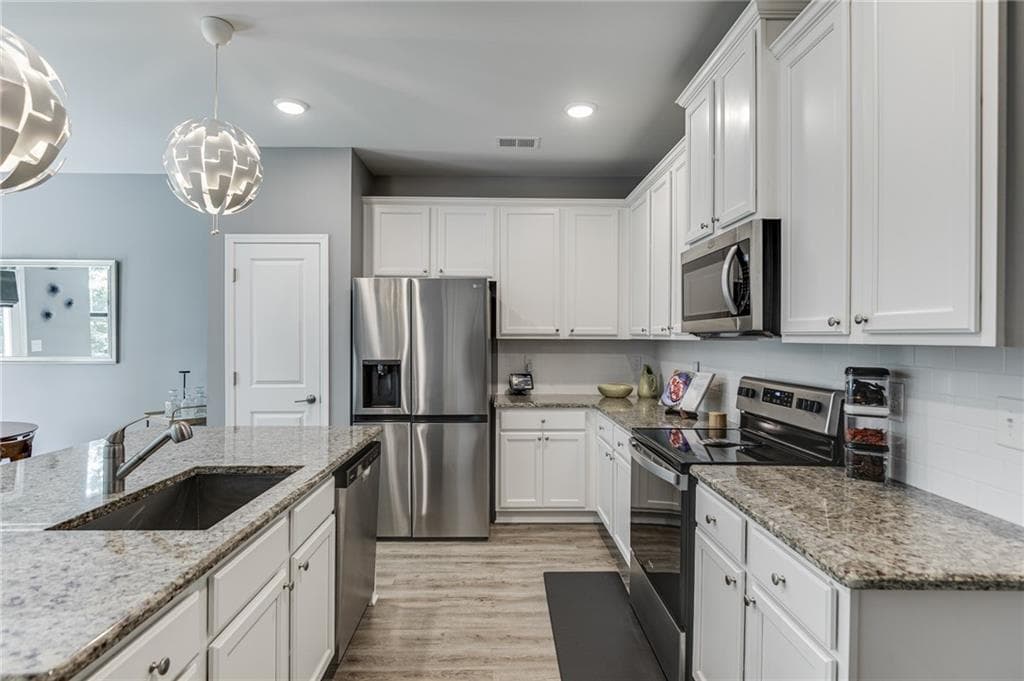 3 bedroom, 3 bathroom, 1,384 sq ft townhouse for sale at 124 Greenview Court, Homer, GA 30547 — photo 10