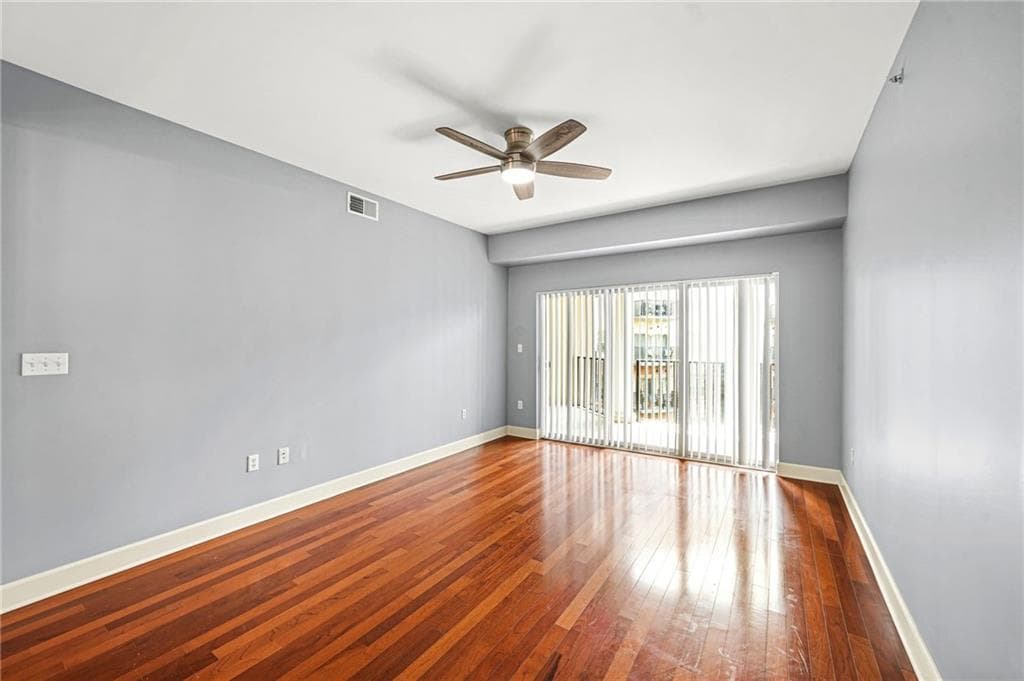 2 bedroom, 2 bathroom, 1,310 sq ft condominium for rent at 200 River Vista Drive 436, Atlanta, GA 30339 for $3,000 a month — photo 7