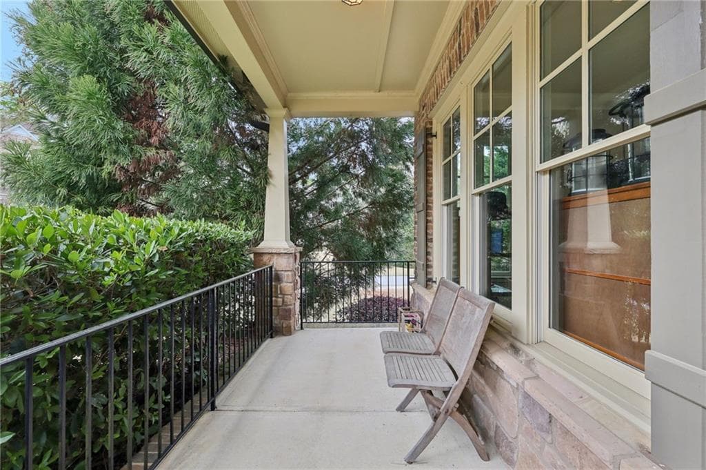 6 bedroom, 5 bathroom, 5,712 sq ft single family residence for sale at 1710 Bramble Bush Way, Suwanee, GA 30024 — photo 6