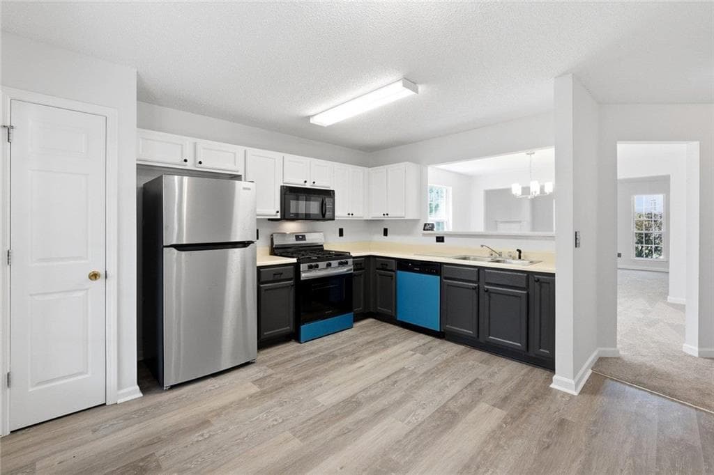 3 bedroom, 2 bathroom, 1,443 sq ft single family residence for sale at 4582 Grove Park Way, Acworth, GA 30101 — photo 8