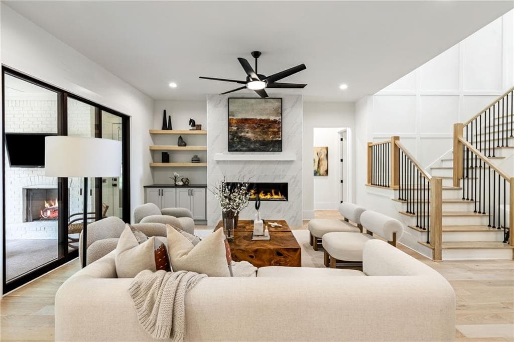7 bedroom, 6 bathroom, 5,556 sq ft single family residence for sale at 3896 Town Farms Drive, Atlanta, GA 30360 — photo 6