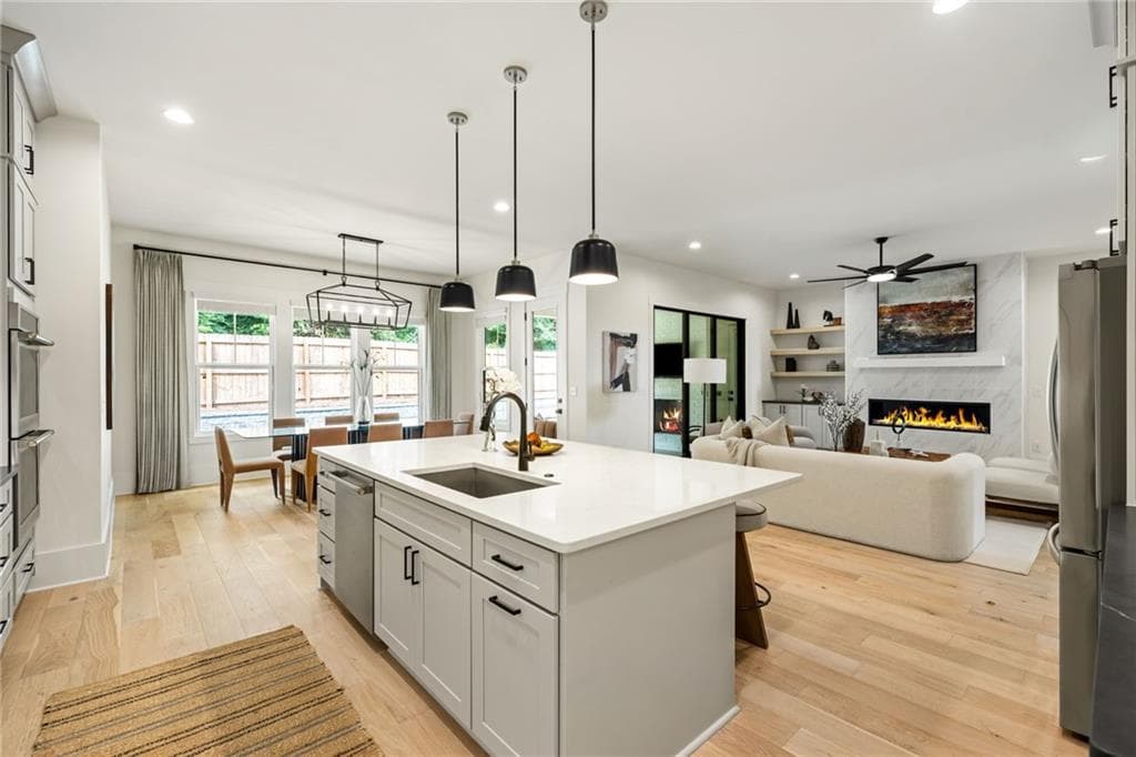 7 bedroom, 6 bathroom, 5,556 sq ft single family residence for sale at 3896 Town Farms Drive, Atlanta, GA 30360 — photo 10
