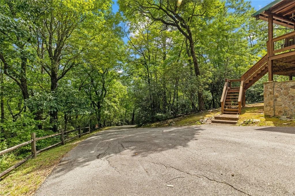 3 bedroom, 3 bathroom, 2,844 sq ft single family residence for sale at 154 Summer Lane, Clayton, GA 30525 — photo 8