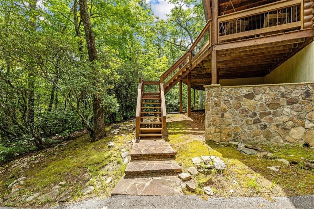 3 bedroom, 3 bathroom, 2,844 sq ft single family residence for sale at 154 Summer Lane, Clayton, GA 30525 — photo 9