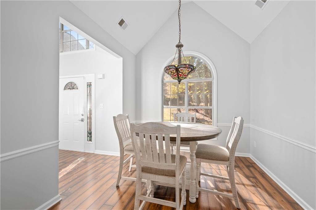 4 bedroom, 3 bathroom, 2,364 sq ft single family residence for sale at 9530 Bonsall Circle, Gainesville, GA 30506 — photo 8