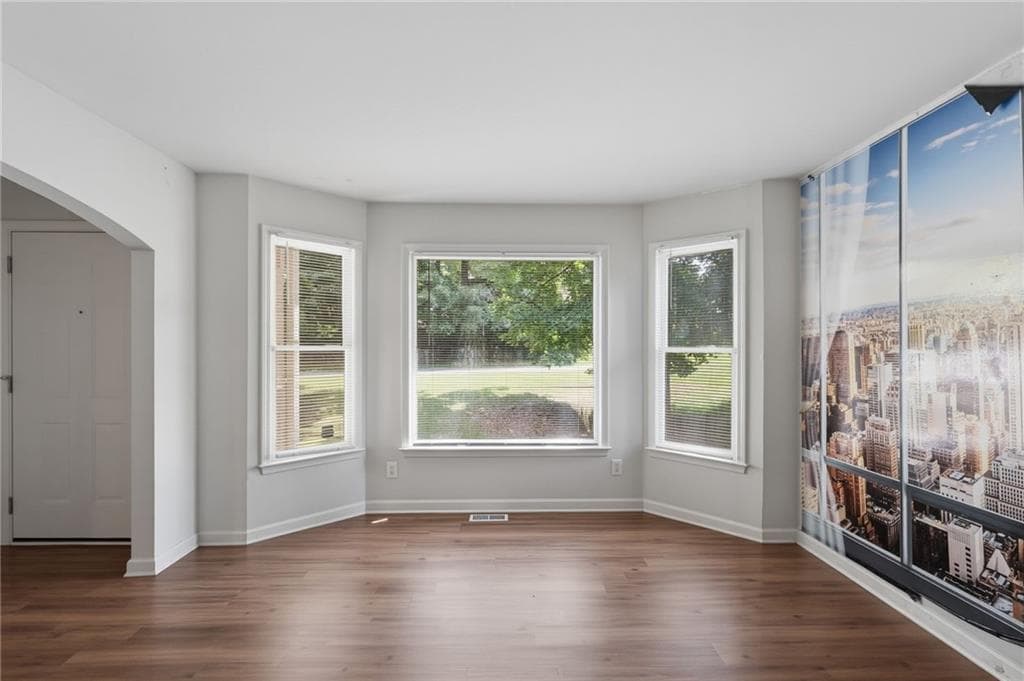 3 bedroom, 3 bathroom, 2,052 sq ft single family residence for sale at 6426 Ivey Chase, Mableton, GA 30126 — photo 8