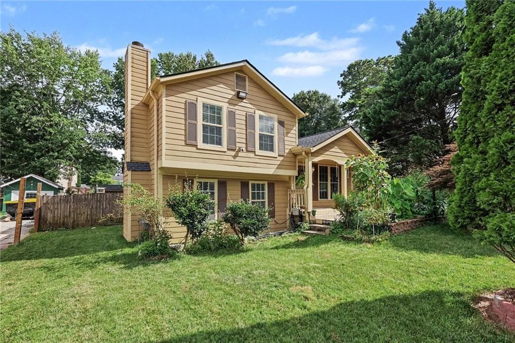 3 bedroom, 2 bathroom, 1,560 sq ft single family residence for sale at 1551 Shenta Oak Drive, Norcross, GA 30093