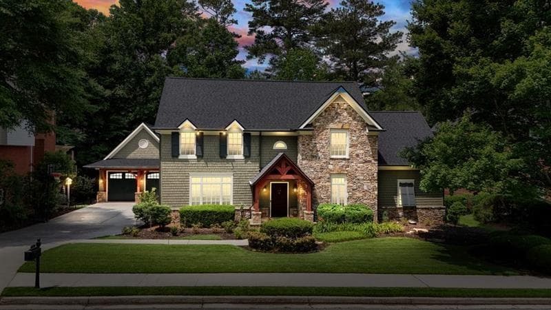 4 bedroom, 5 bathroom, 6,407 sq ft single family residence for sale at 10470 Stanyan Street, Alpharetta, GA 30022 — photo 2