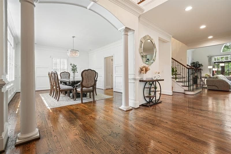 4 bedroom, 5 bathroom, 6,407 sq ft single family residence for sale at 10470 Stanyan Street, Alpharetta, GA 30022 — photo 8