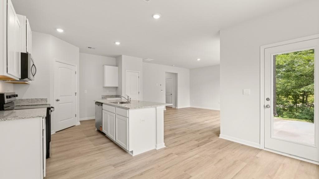 3 bedroom, 3 bathroom, 1,749 sq ft single family residence under contract at 107 Glenrise Road, Dallas, GA 30157 — photo 8