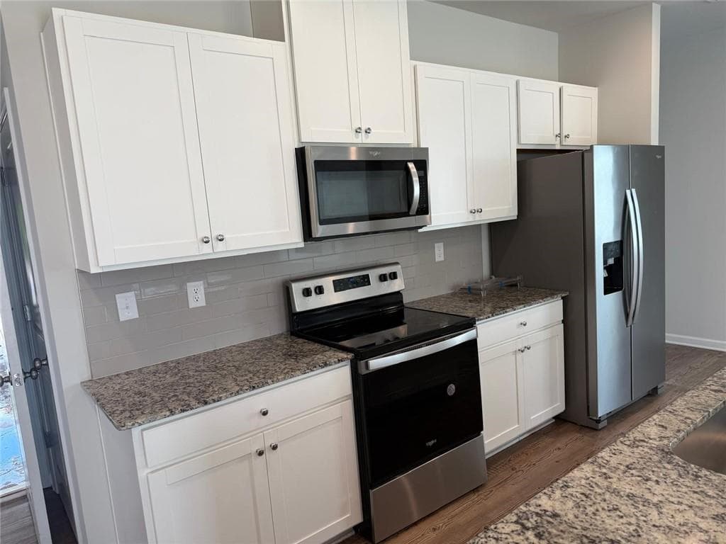 3 bedroom, 3 bathroom, 1,912 sq ft townhouse for rent at 5223 Canberra Drive, Flowery Branch, GA 30542 for $1,990 a month — photo 5
