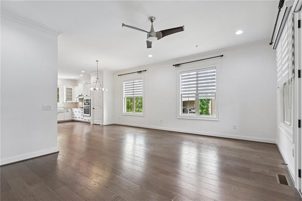 3 bedroom, 4 bathroom, 2,351 sq ft townhouse for sale at 2030 Forte Lane 31, Alpharetta, GA 30009 — photo 6