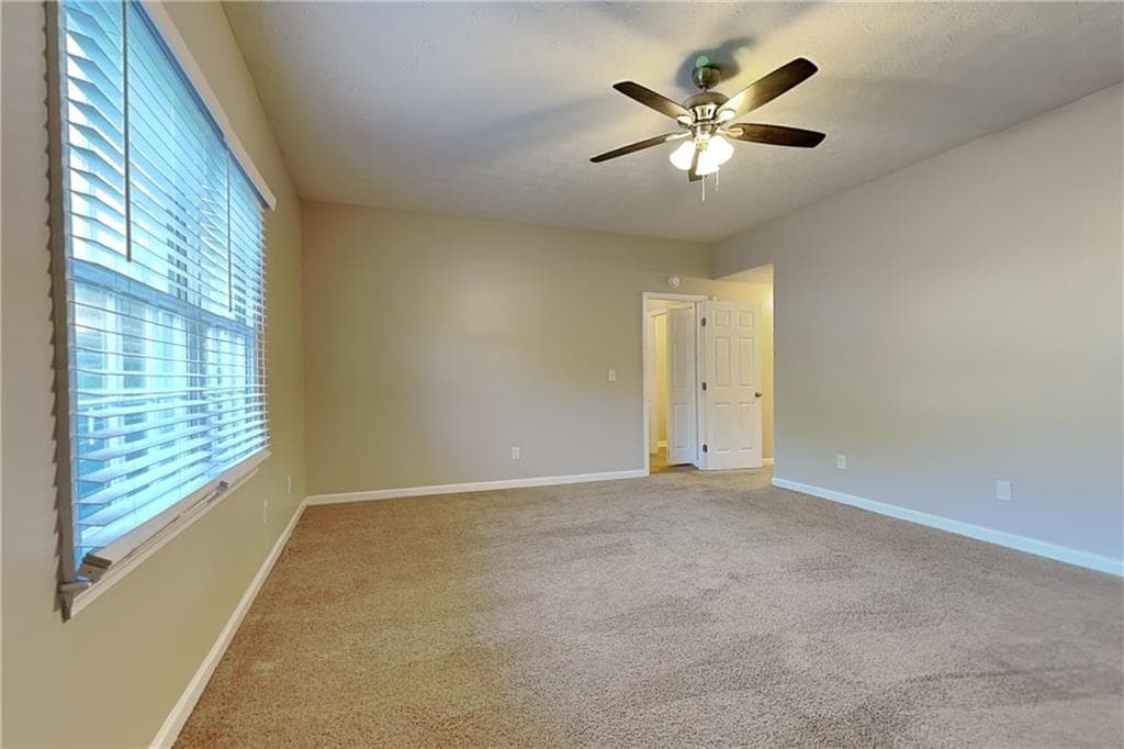 4 bedroom, 3 bathroom, 2,132 sq ft single family residence for rent at 2290 Huntington Drive, Loganville, GA 30052 for $2,245 a month — photo 5