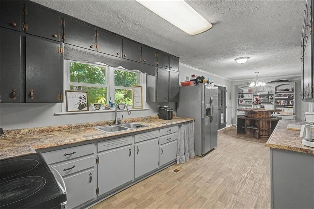 3 bedroom, 2 bathroom, 1,136 sq ft single family residence for sale at 3 Hammond Drive, Plainville, GA 30733 — photo 4